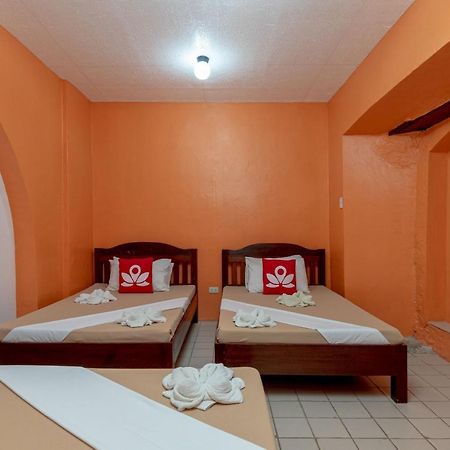 Zen Rooms Calle Crisologo Vigan Kültér fotó