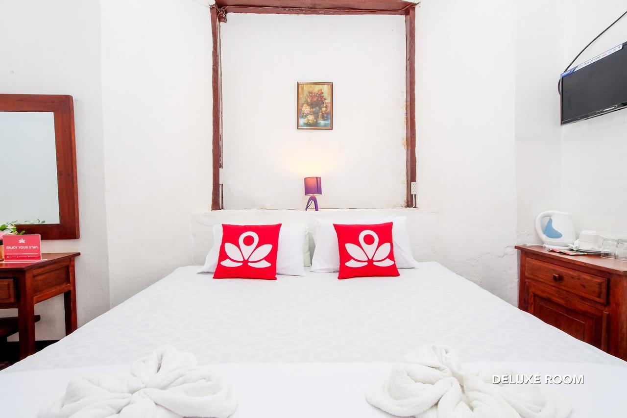 Zen Rooms Calle Crisologo Vigan Kültér fotó