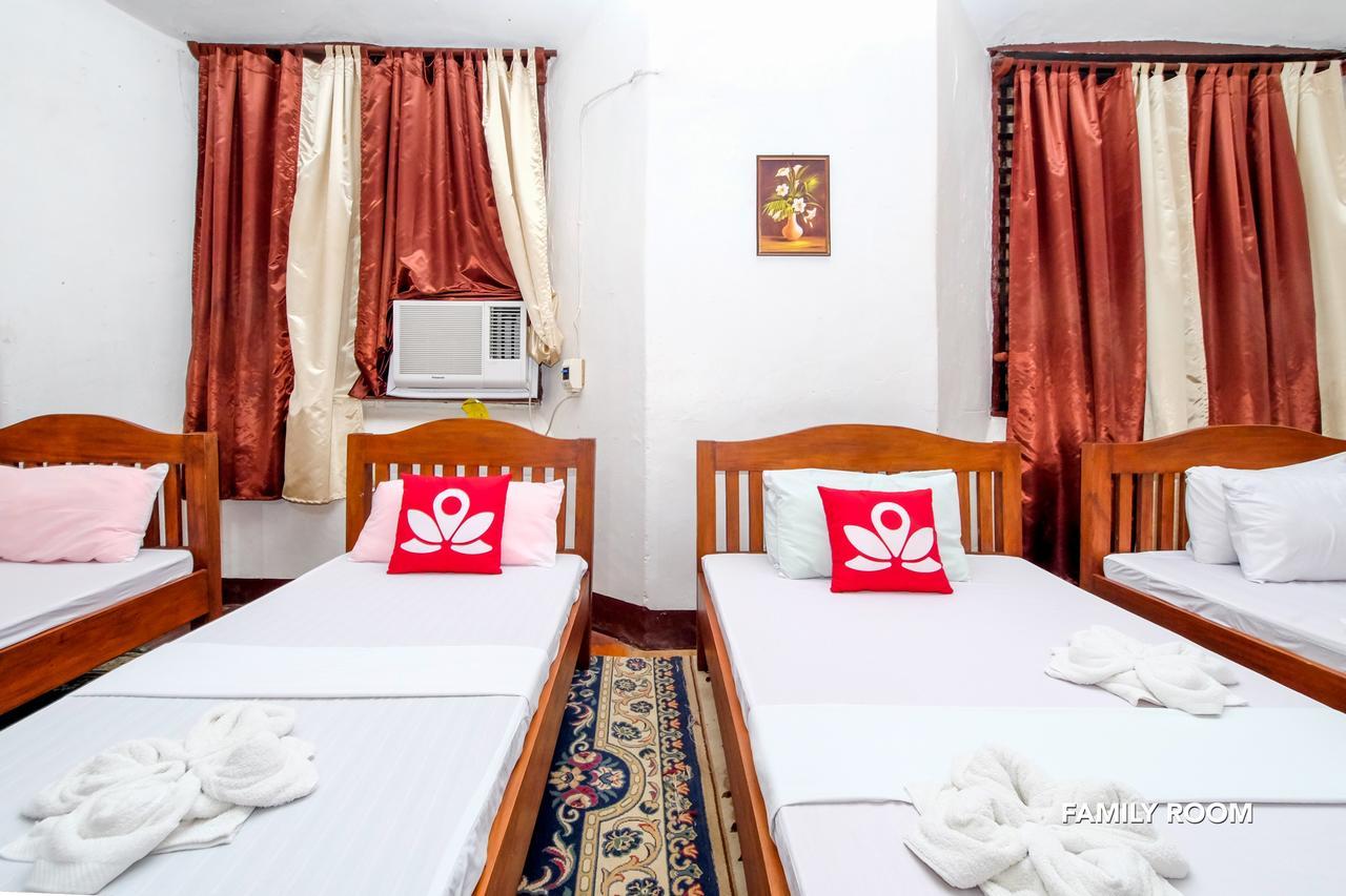 Zen Rooms Calle Crisologo Vigan Kültér fotó