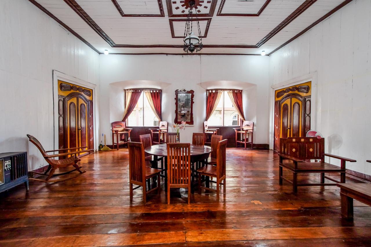 Zen Rooms Calle Crisologo Vigan Kültér fotó