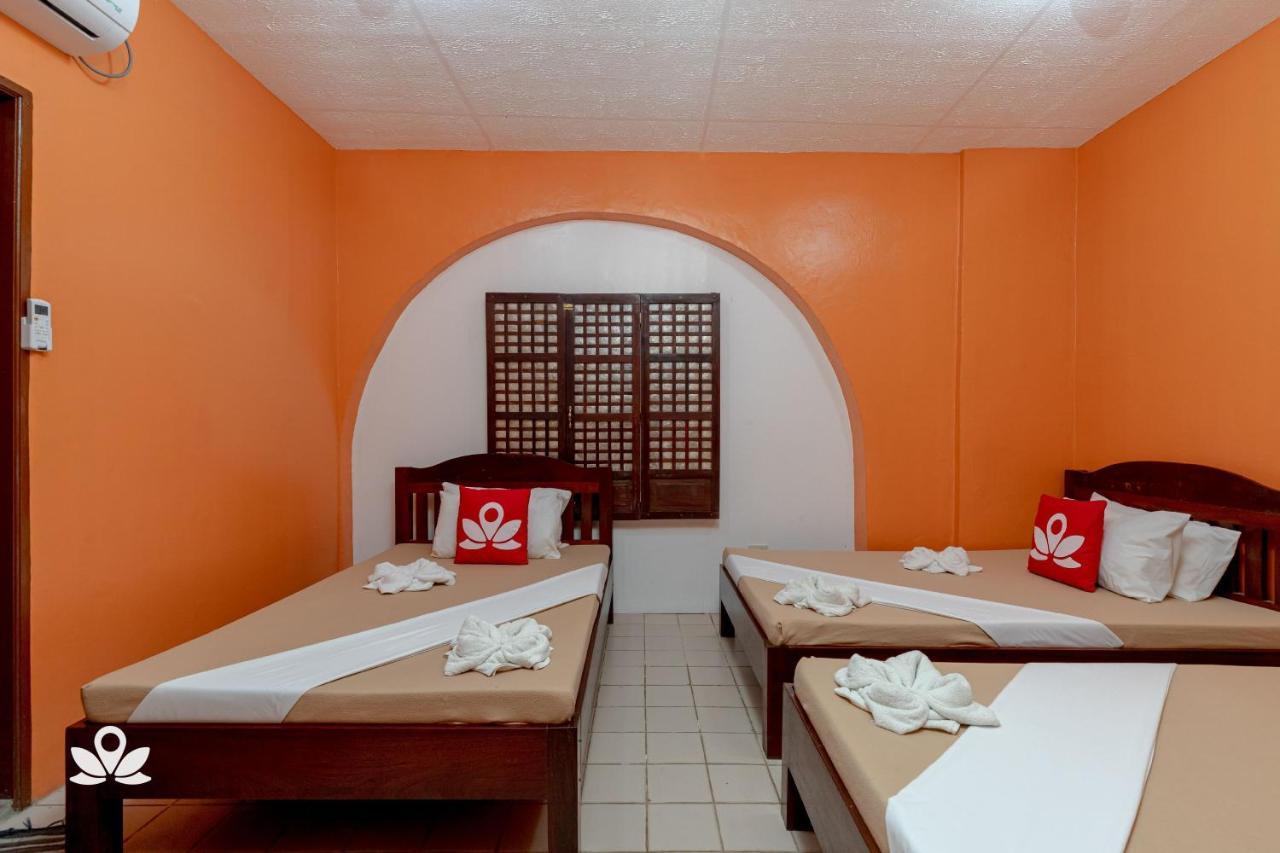 Zen Rooms Calle Crisologo Vigan Kültér fotó